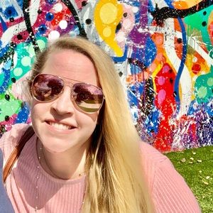 Meet your Posher, Amy